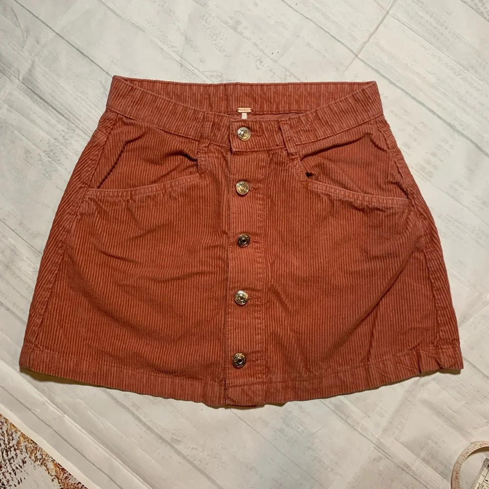 Free People Ray Myrrh Corduroy button down skirt. Size 2.
